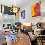 Finest Retreats - Hampstead Village House