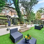 Finest Retreats - Hampstead Village House