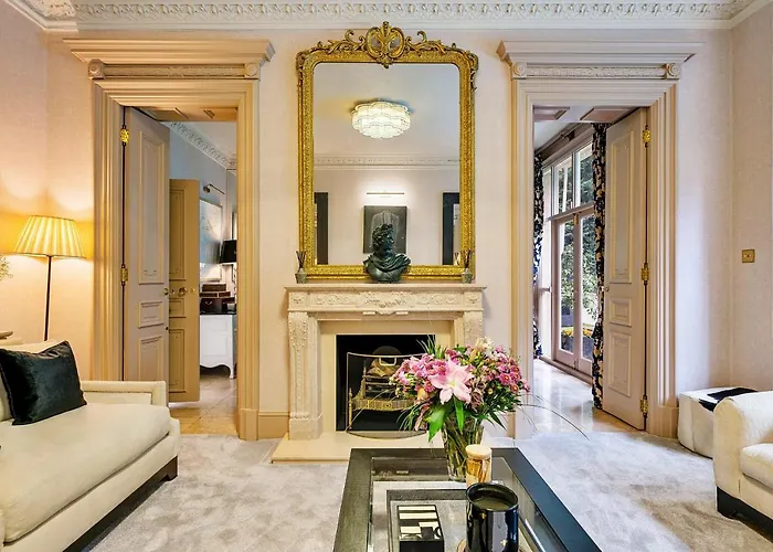 Finest Retreats - Hampstead Village House